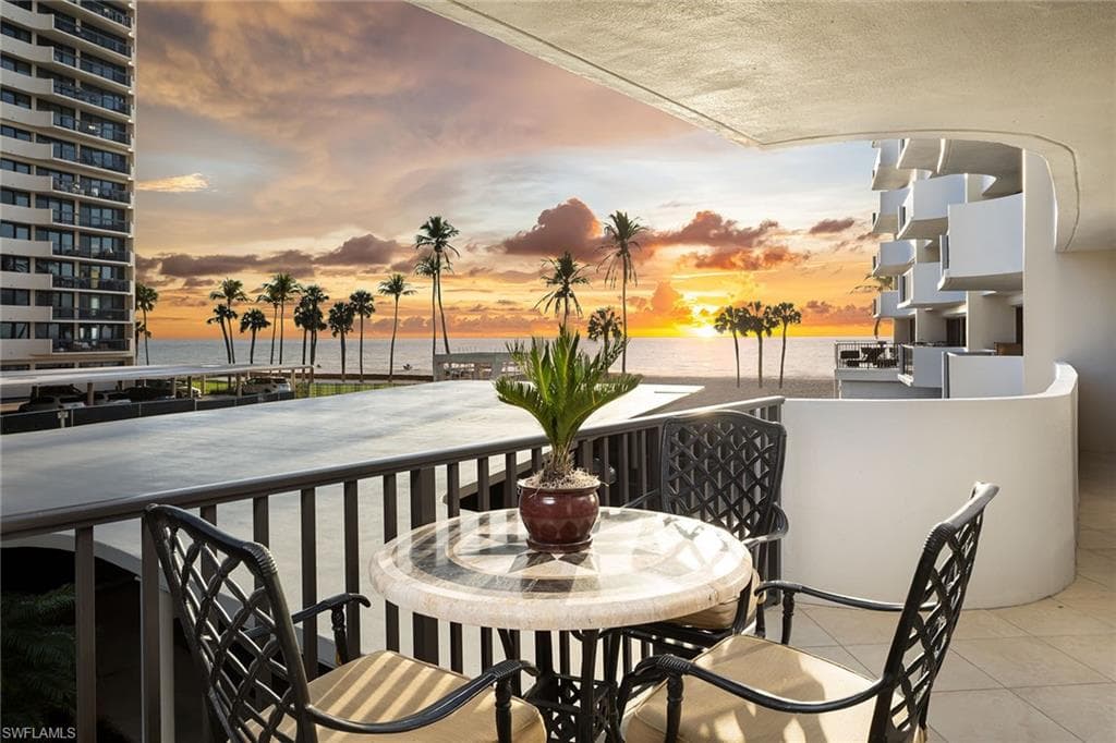 4005 Gulf Shore BLVD N 100 NAPLES, FL 34103
