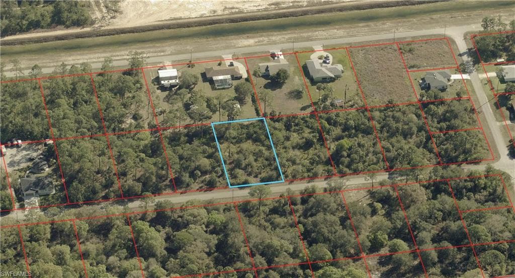 908 Fitch AVE LEHIGH ACRES, FL 33972