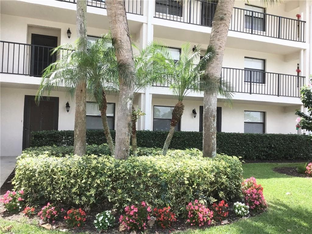 440 Fox Haven DR 2106 NAPLES, FL 34104
