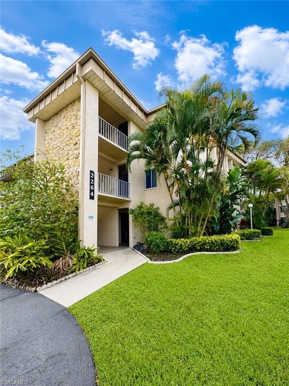 2264 Winkler AVE 202 FORT MYERS, FL 33901