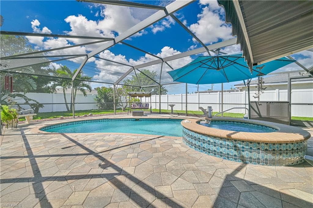 1210 SE 34th TER CAPE CORAL, FL 33904