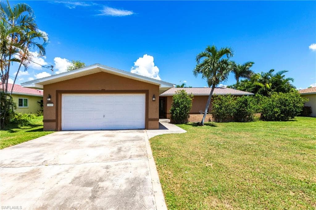 1623 SE 39th TER CAPE CORAL, FL 33904