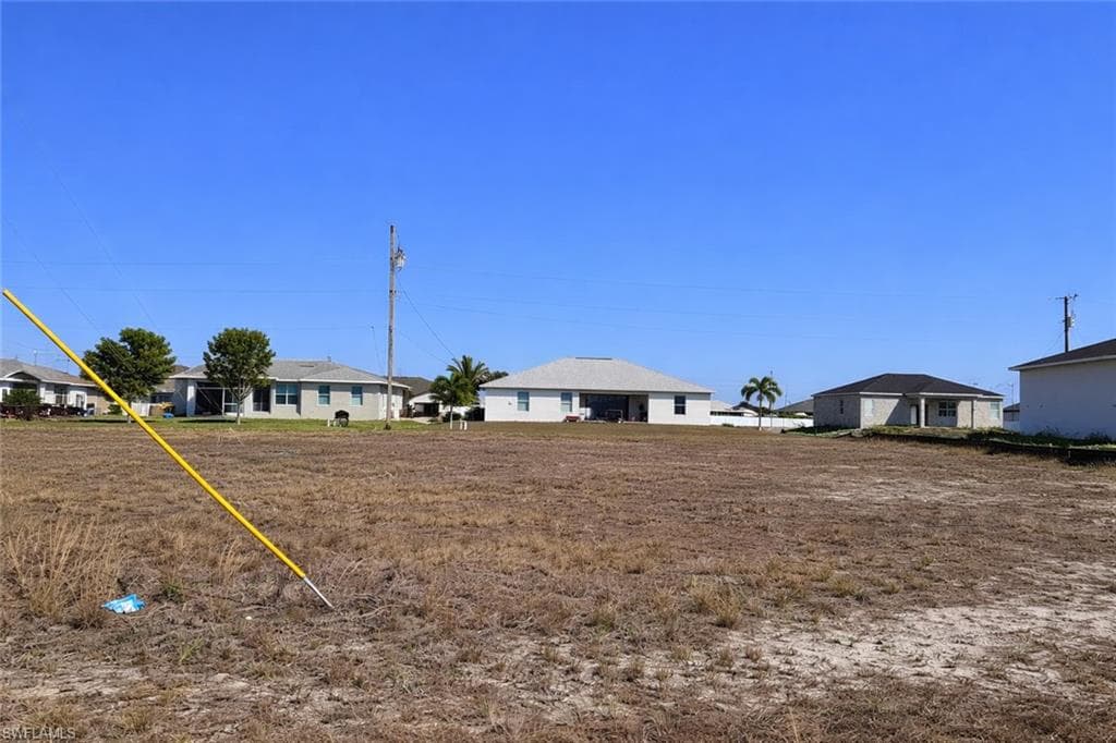 929 Nelson RD N CAPE CORAL, FL 33993