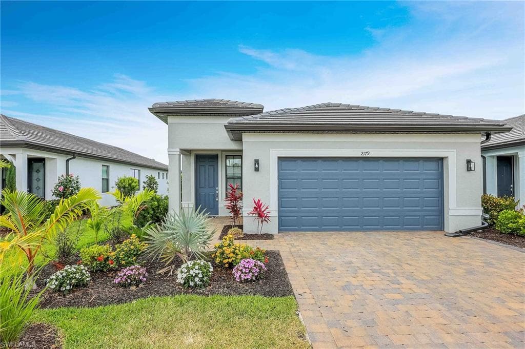 2179 Yellowfin CIR NAPLES, FL 34114