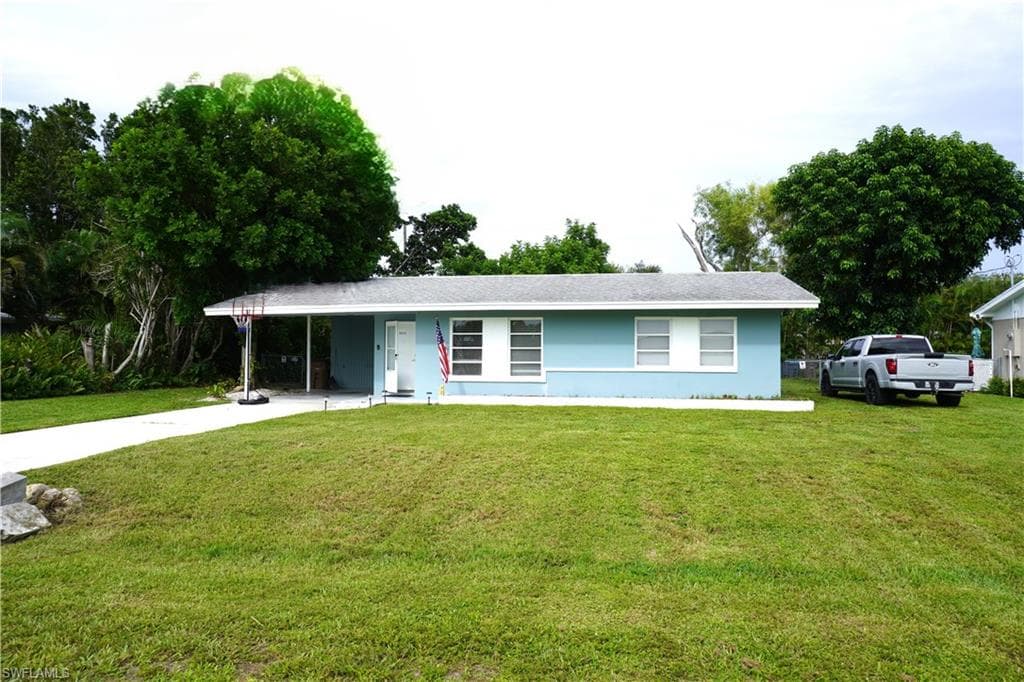 5211 Tower DR CAPE CORAL, FL 33904