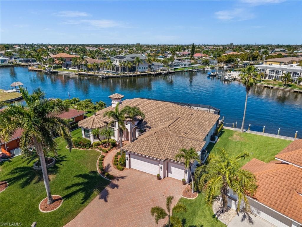 5205 Tamiami CT CAPE CORAL, FL 33904