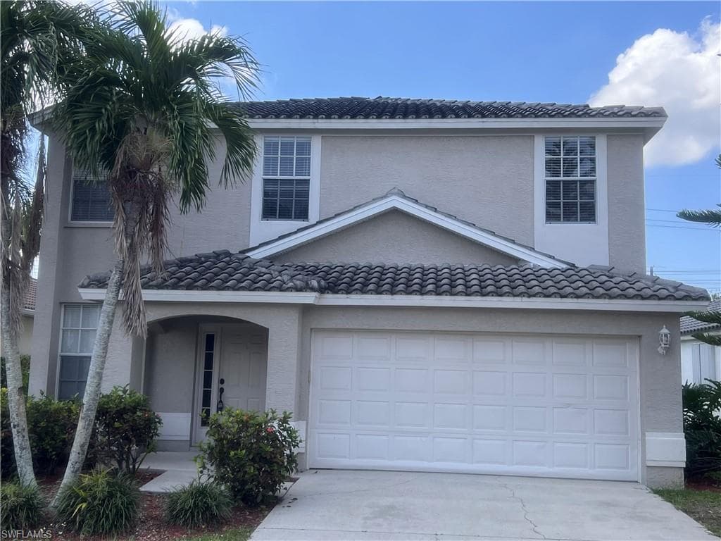 11230 Lakeland CIR FORT MYERS, FL 33913