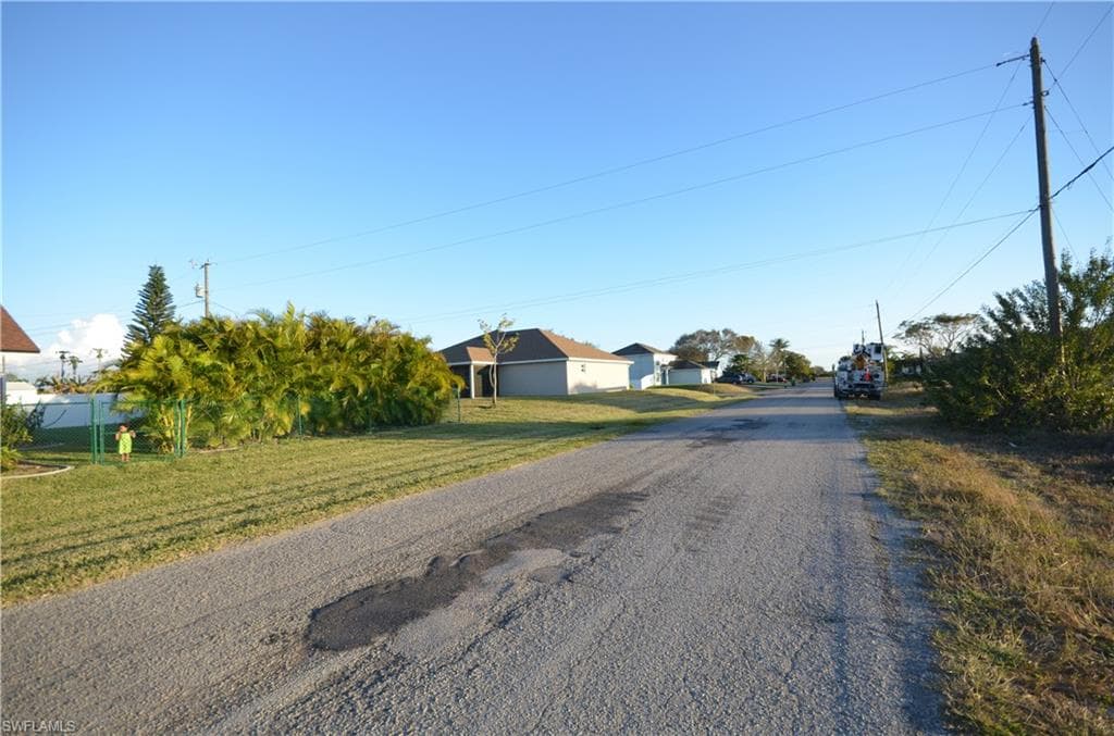 1304 NE 14th AVE CAPE CORAL, FL 33909