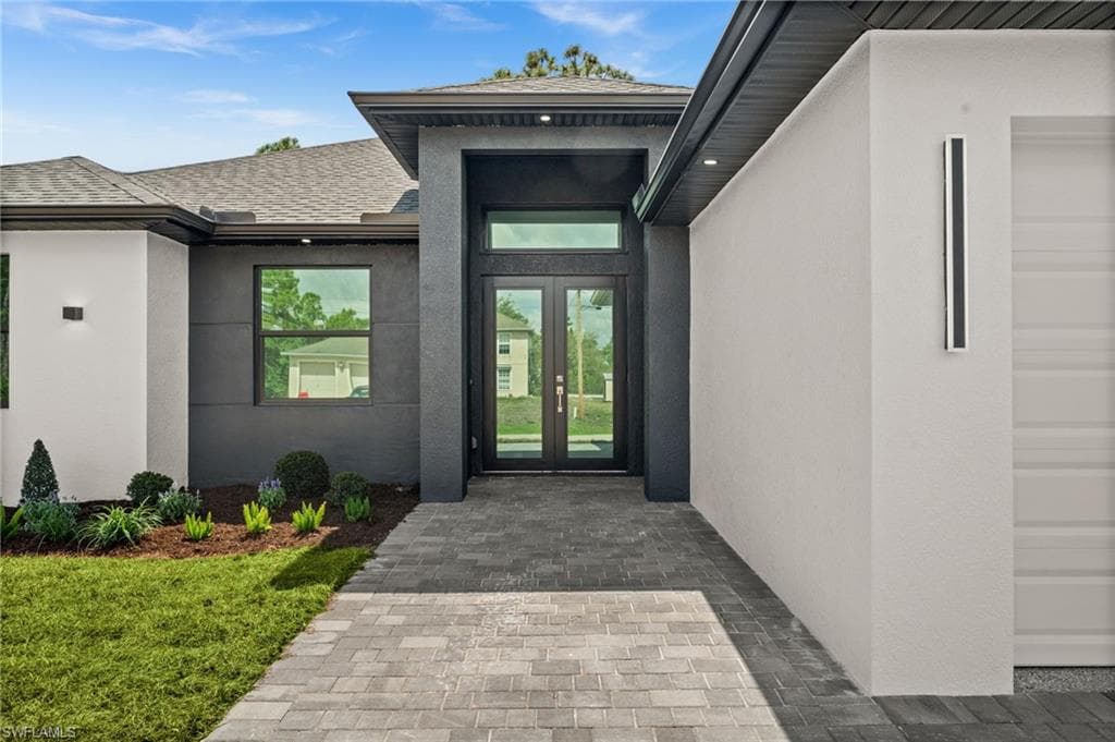 938 Bolivia DR LEHIGH ACRES, FL 33974