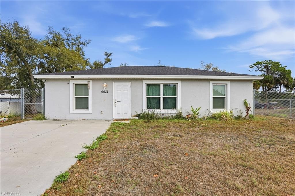 6031 N Moss CIR LABELLE, FL 33935