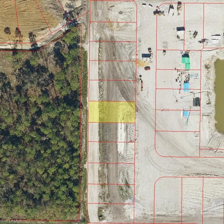 3037 Grenada CT NAPLES, FL 34112