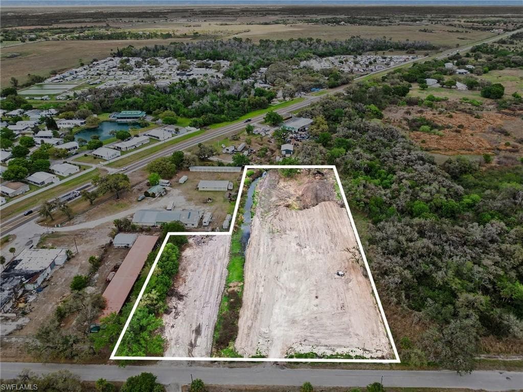 1097 Marshall Field RD LABELLE, FL 33935