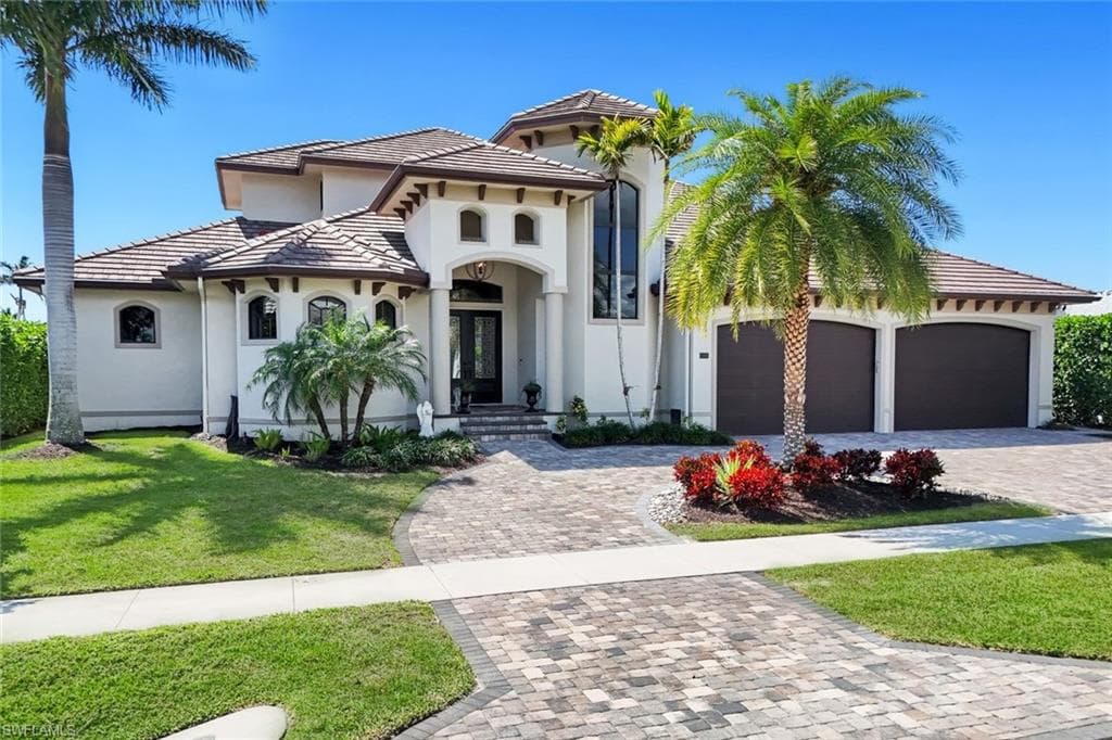 450 Pepperwood CT MARCO ISLAND, FL 34145