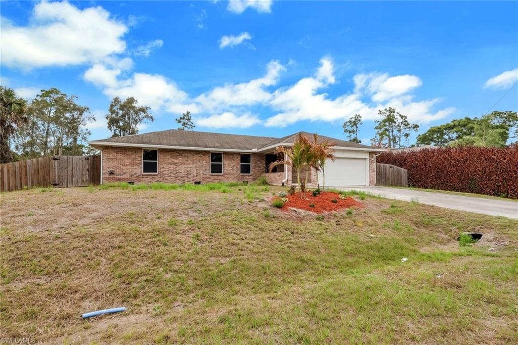 134 Navy AVE S LEHIGH ACRES, FL 33974
