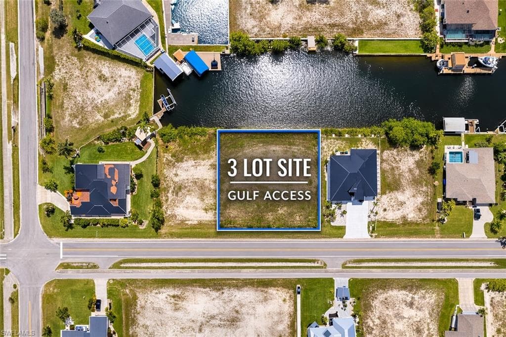 1517 Old Burnt Store RD N CAPE CORAL, FL 33993