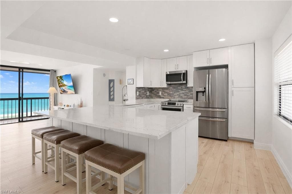 26300 Hickory BLVD 806 BONITA SPRINGS, FL 34134