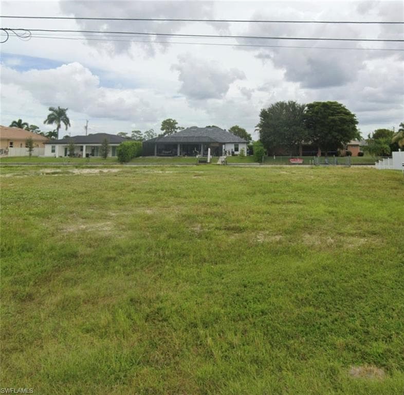 1203 SW 8th CT CAPE CORAL, FL 33991