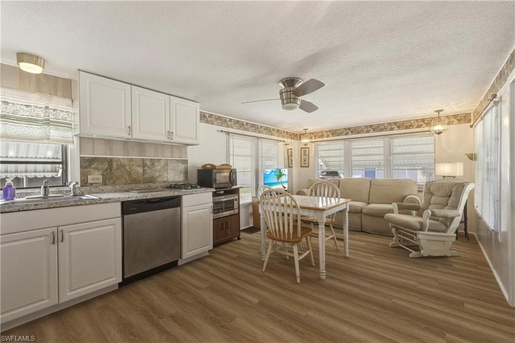 20511 Anchor DR ESTERO, FL 33928