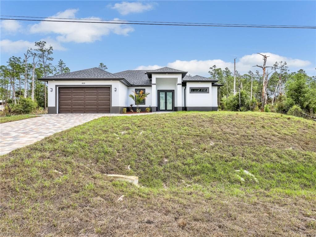 808 Willard AVE LEHIGH ACRES, FL 33972