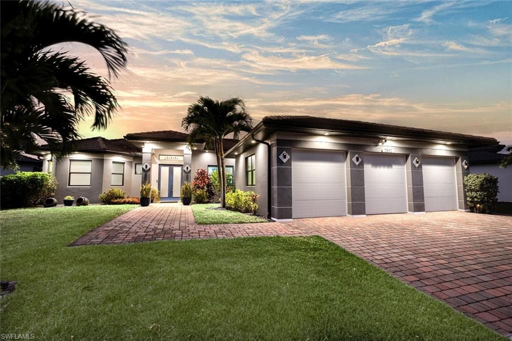 2532 SW 25th AVE CAPE CORAL, FL 33914