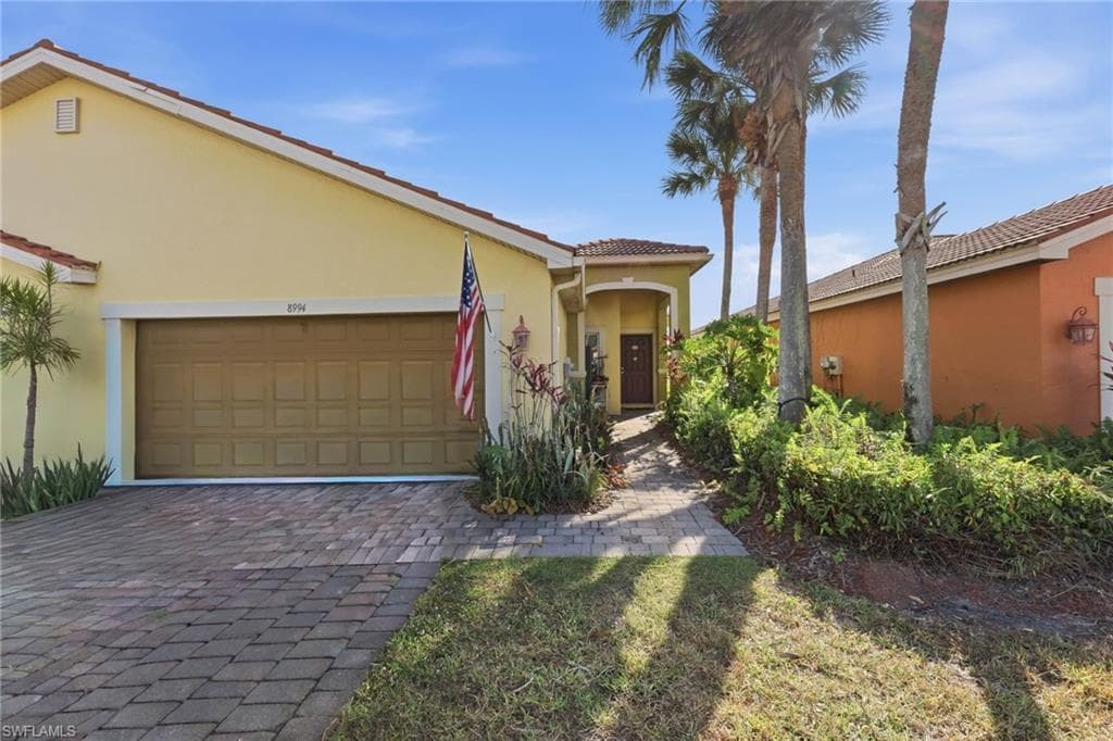 8994 Aegean CIR LEHIGH ACRES, FL 33936