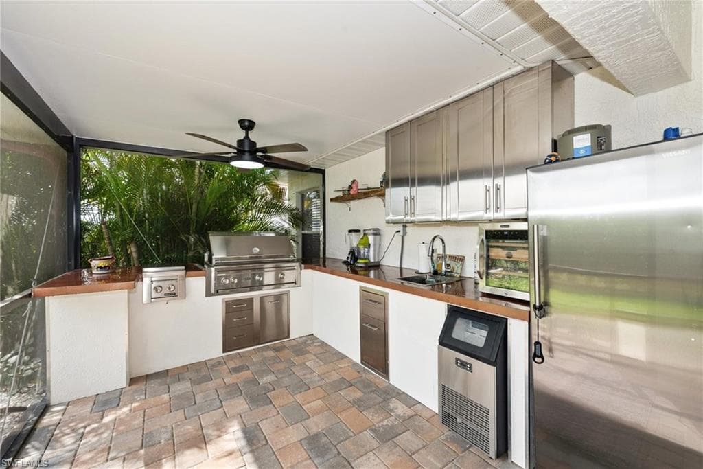 2939 NW 4th PL CAPE CORAL, FL 33993