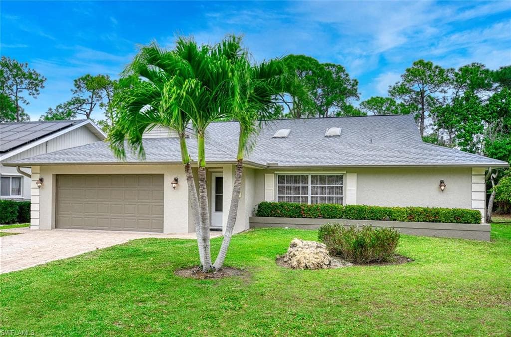 3590 Kent DR NAPLES, FL 34112