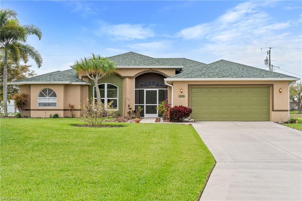 1128 SW 41st TER CAPE CORAL, FL 33914