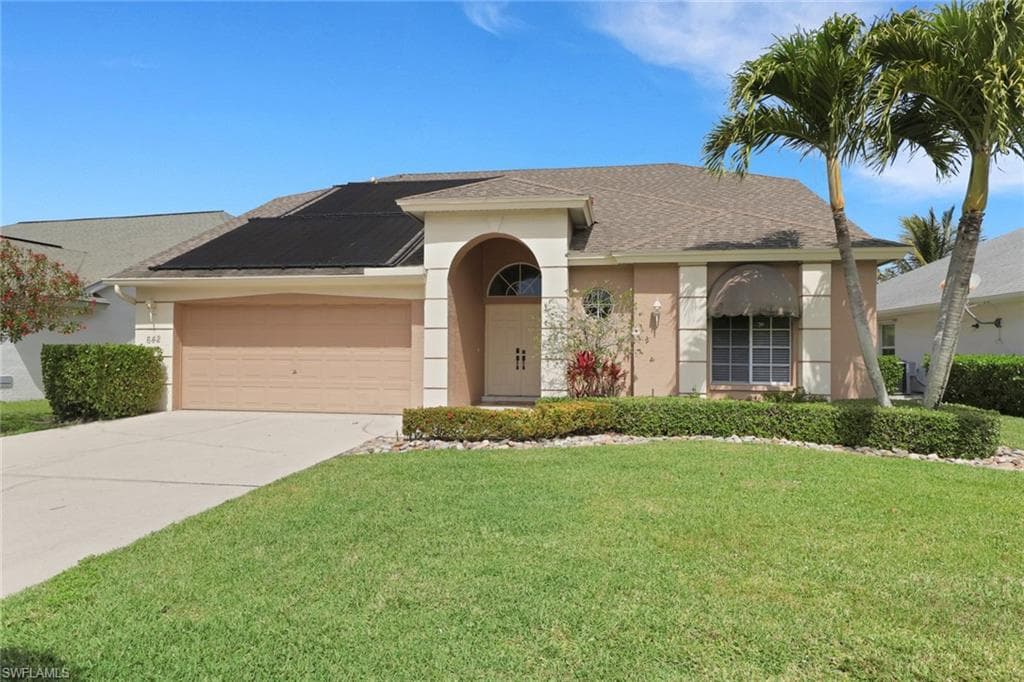 642 Lambton LN NE NAPLES, FL 34104