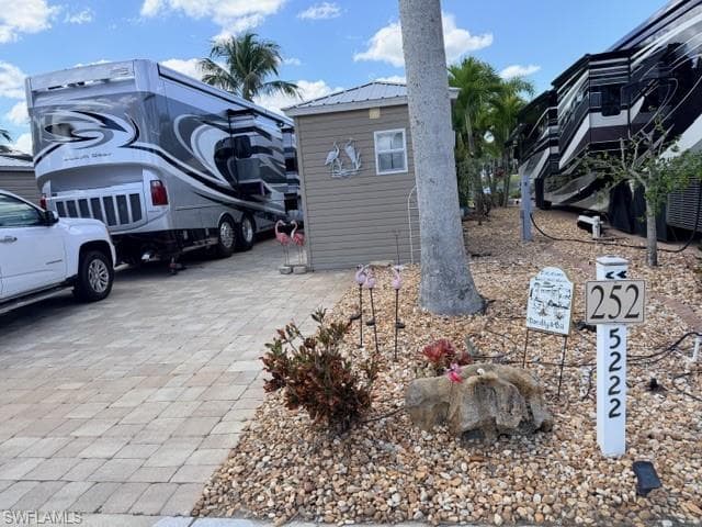 5222 Pineland Daisy TRL FORT MYERS, FL 33905