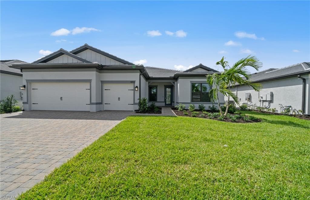 1992 Don Benito WAY NAPLES, FL 34120