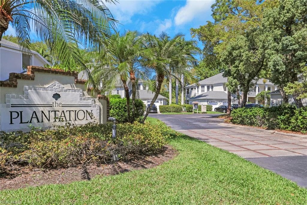 15116 Royal Fern CT B200 NAPLES, FL 34110