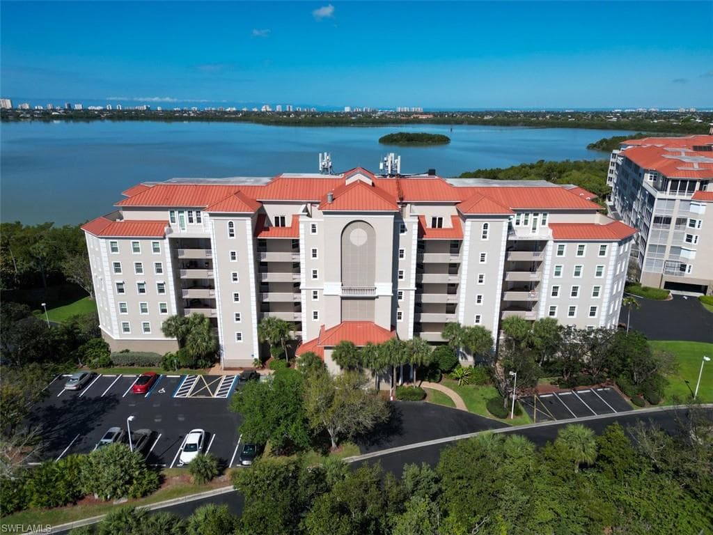 269 Vintage Bay DR C7 MARCO ISLAND, FL 34145