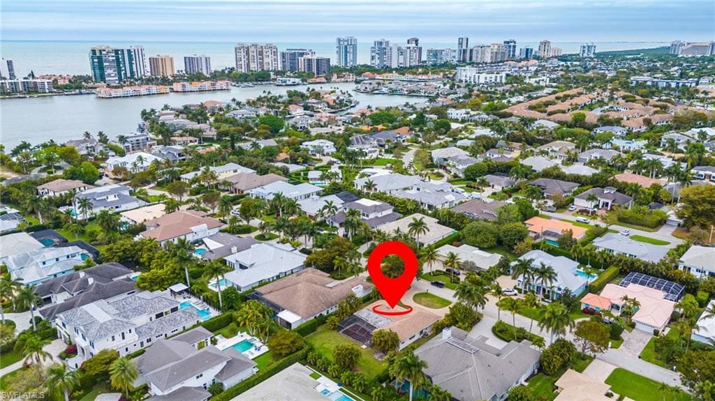 628 Binnacle DR NAPLES, FL 34103