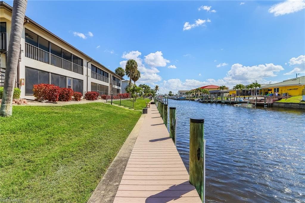 3935 Country Club BLVD 17 CAPE CORAL, FL 33904