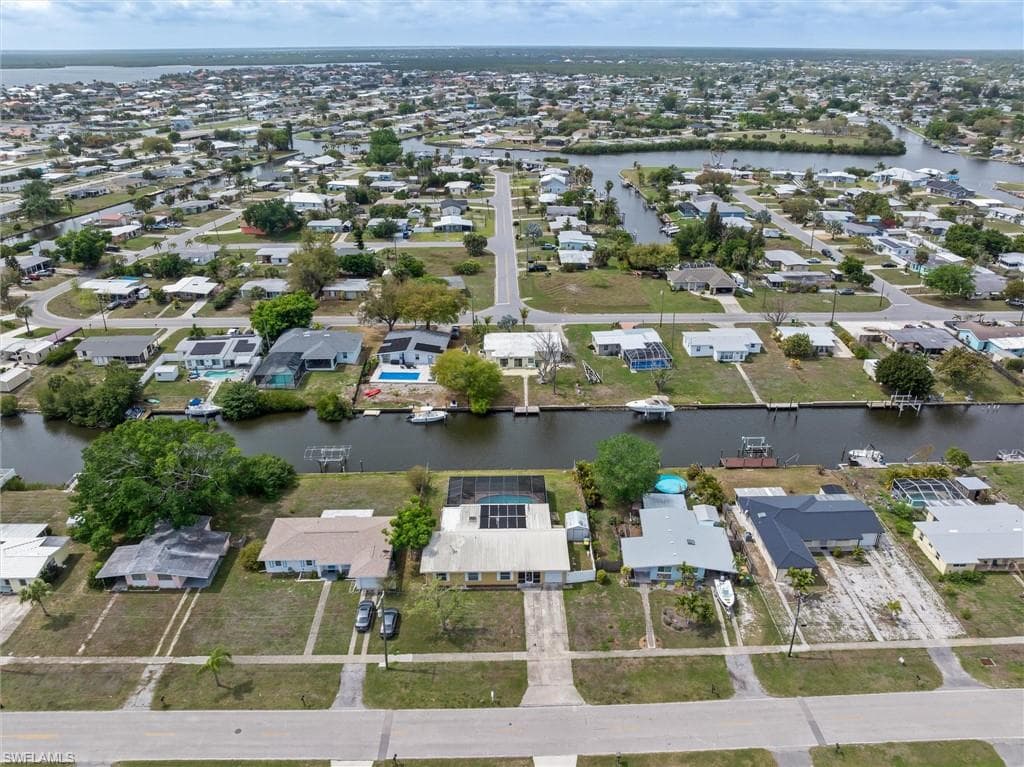 775 Palmetto DR NE PORT CHARLOTTE, FL 33952