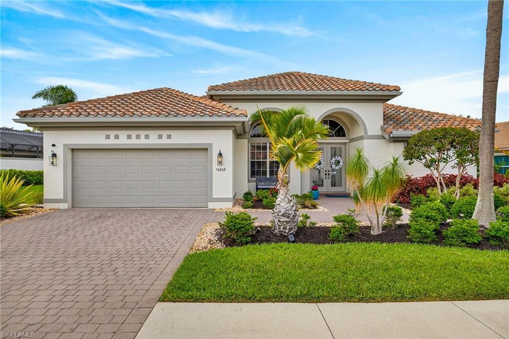 15859 Delasol LN NAPLES, FL 34110