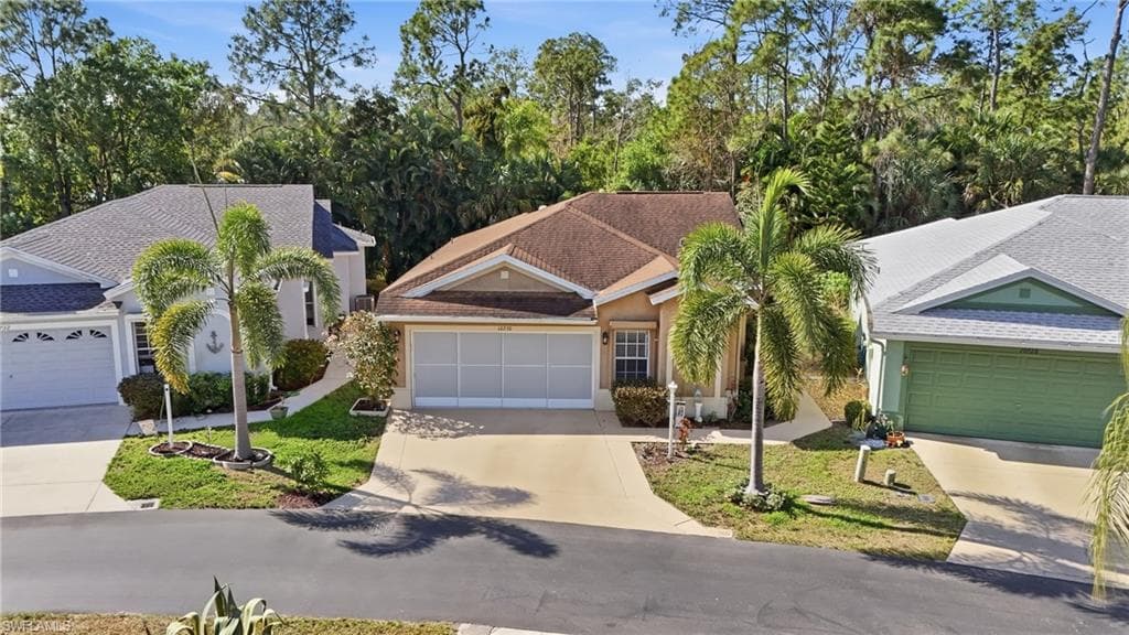 10730 Rio Mar CIR ESTERO, FL 33928