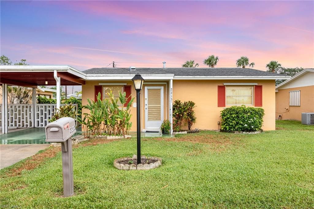2213 Orchid RD LEHIGH ACRES, FL 33936