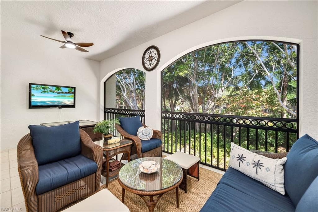 3945 Deer Crossing CT 202 NAPLES, FL 34114
