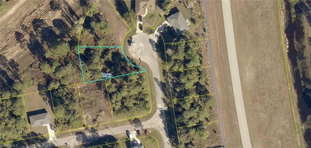 8004 Royal CT LABELLE, FL 33935