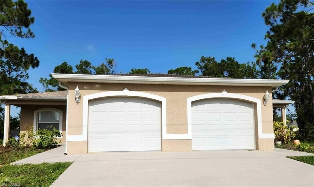 2120 Snead DR LEHIGH ACRES, FL 33973
