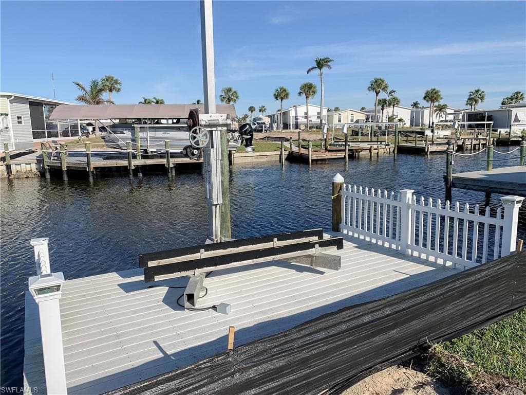 17811 Eglantine LN FORT MYERS BEACH, FL 33931