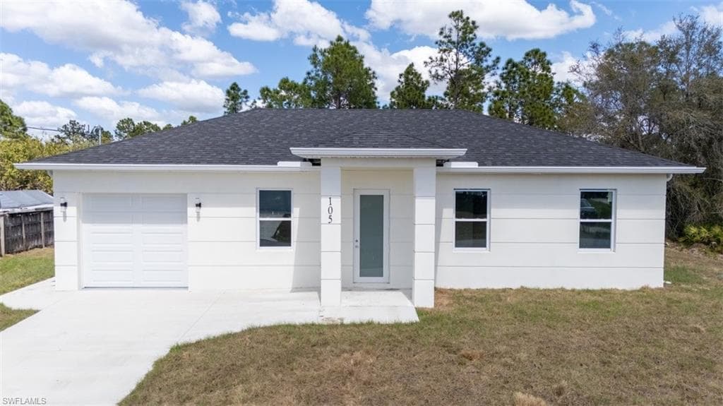 105 E 9th ST LEHIGH ACRES, FL 33972