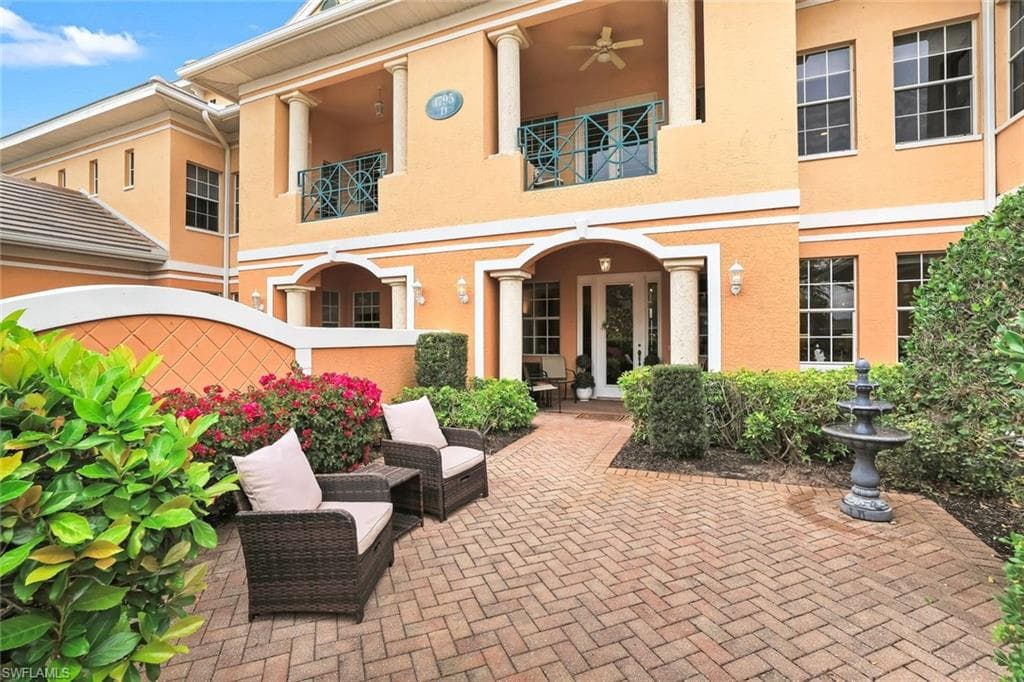 4795 Aston Gardens WAY D102 NAPLES, FL 34109