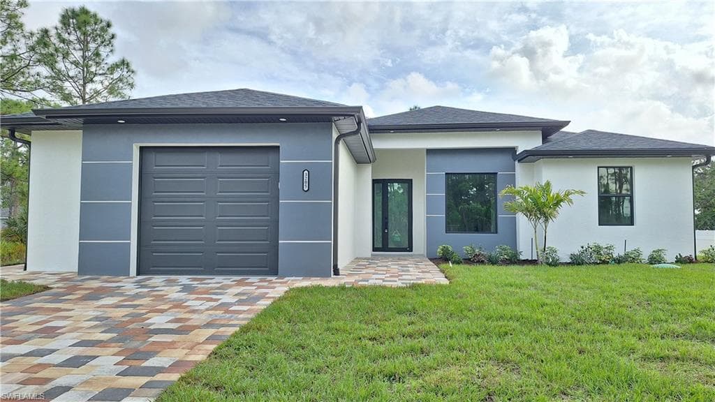 3205 34th ST W LEHIGH ACRES, FL 33971