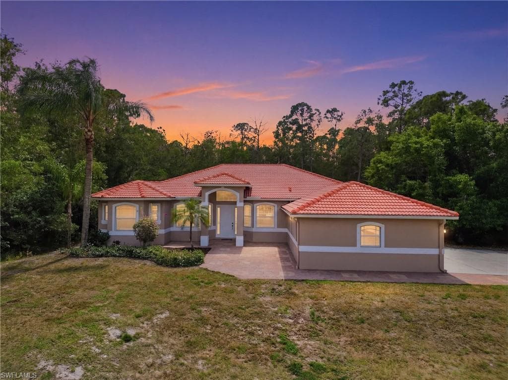2480 52nd AVE NE NAPLES, FL 34120