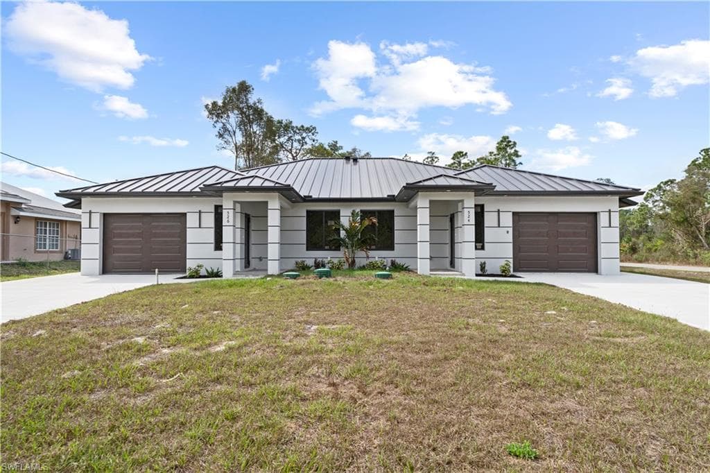 526 Knapp ST LEHIGH ACRES, FL 33974
