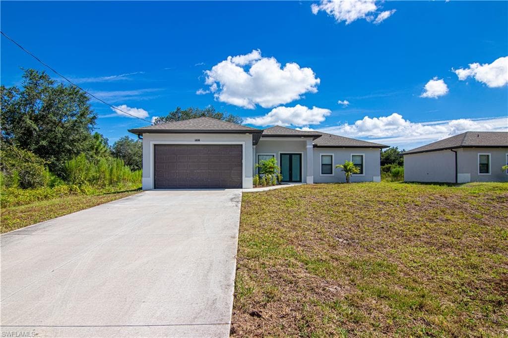 1836 Lindsay ST LEHIGH ACRES, FL 33972