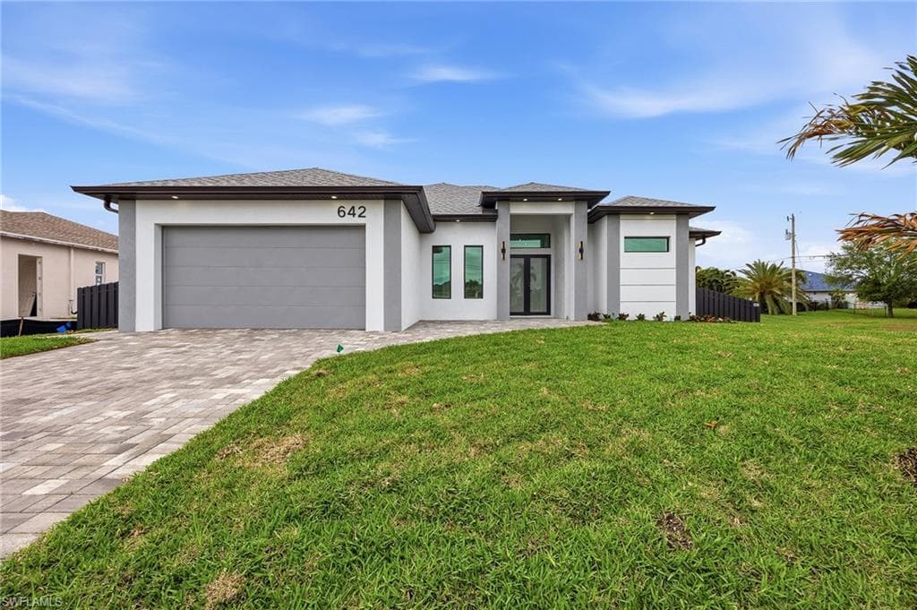 642 28th TER CAPE CORAL, FL 33993